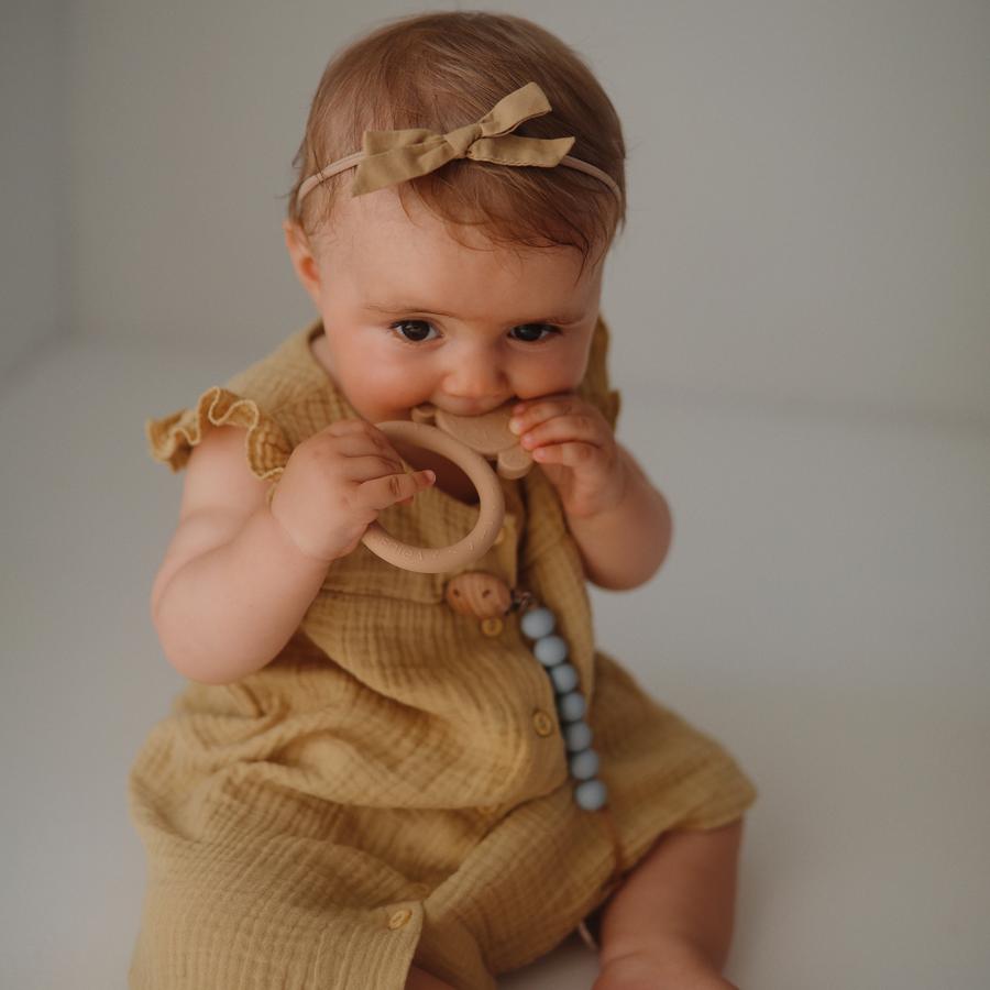 Mushie - Animal / Pretzel Teether
